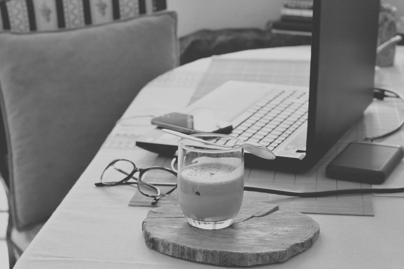 Espace de formation moderne avec outils financiers
